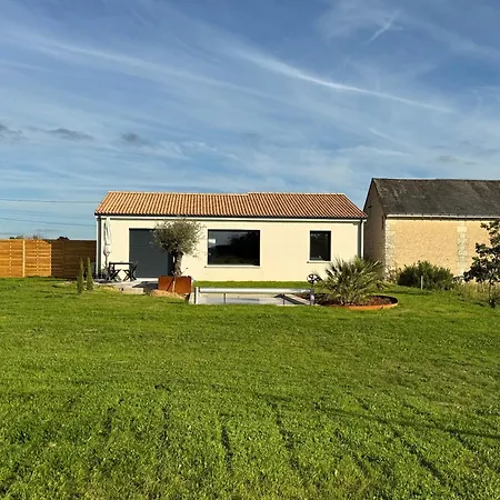 Le Logis Du Chene * Saint-Martin-la-Pallu